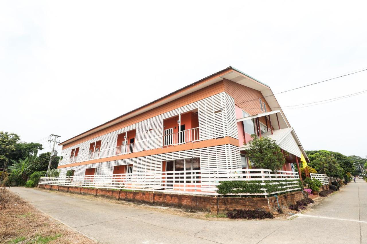 Oyo 359 Golden Nakara Place Chiang Saen Εξωτερικό φωτογραφία